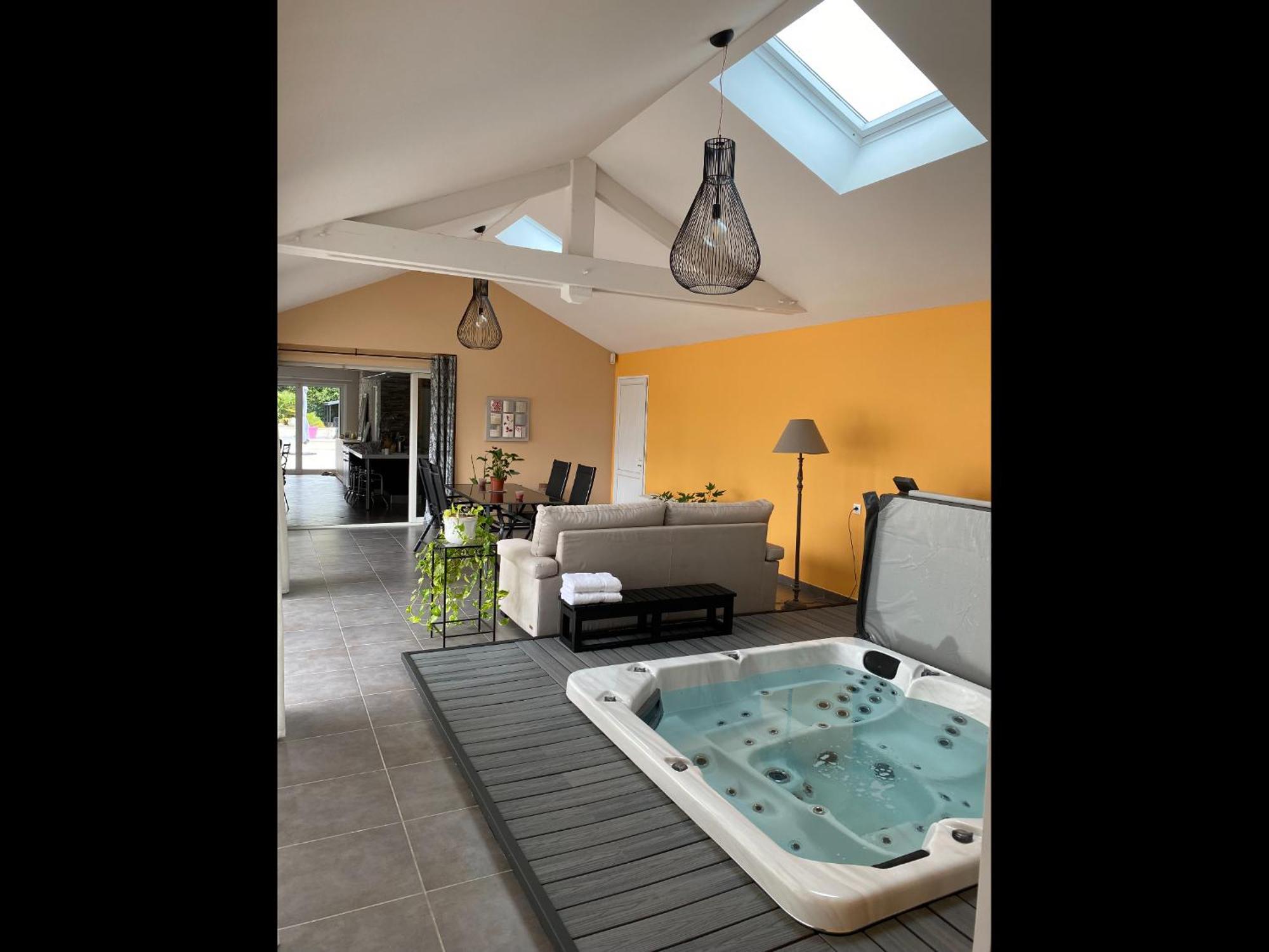 לינה וארוחת בוקר Cessieu Le Spa De L Albizia מראה חיצוני תמונה